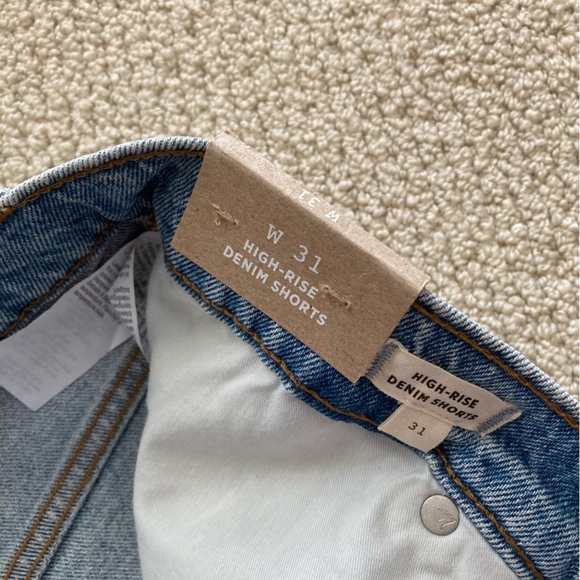 Madewell High Rise Denim Shorts Light Wash Tencel Magic Pockets Size 31 NWT - Picture 5 of 11